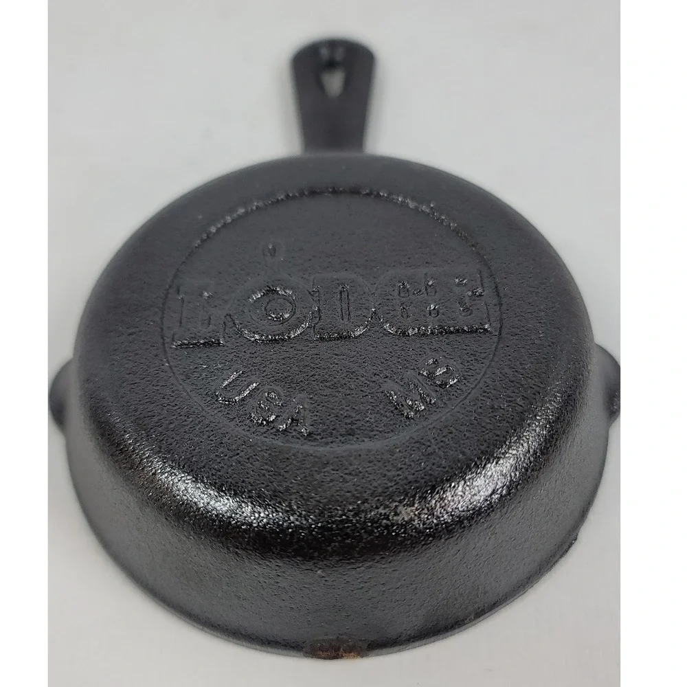 Lodge Miniature Cast Iron Skillet 3.5 Inch Small Frying Pan USA MS Black